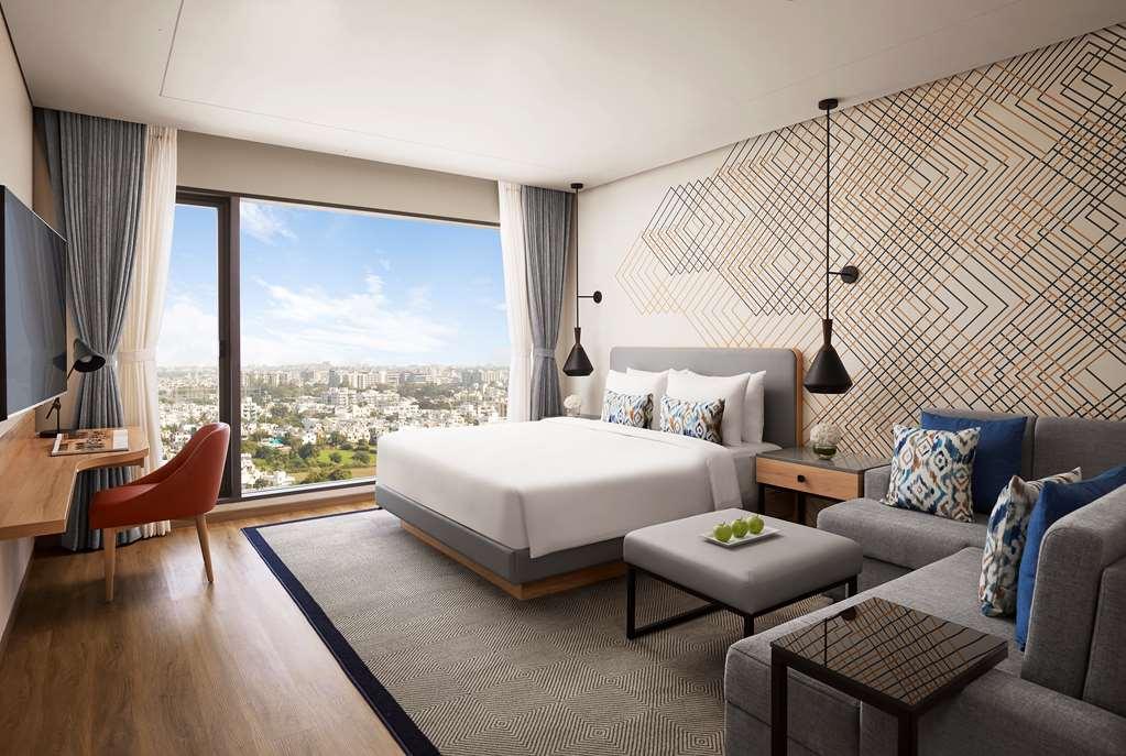 Hyatt Place Vadodara Bilik gambar